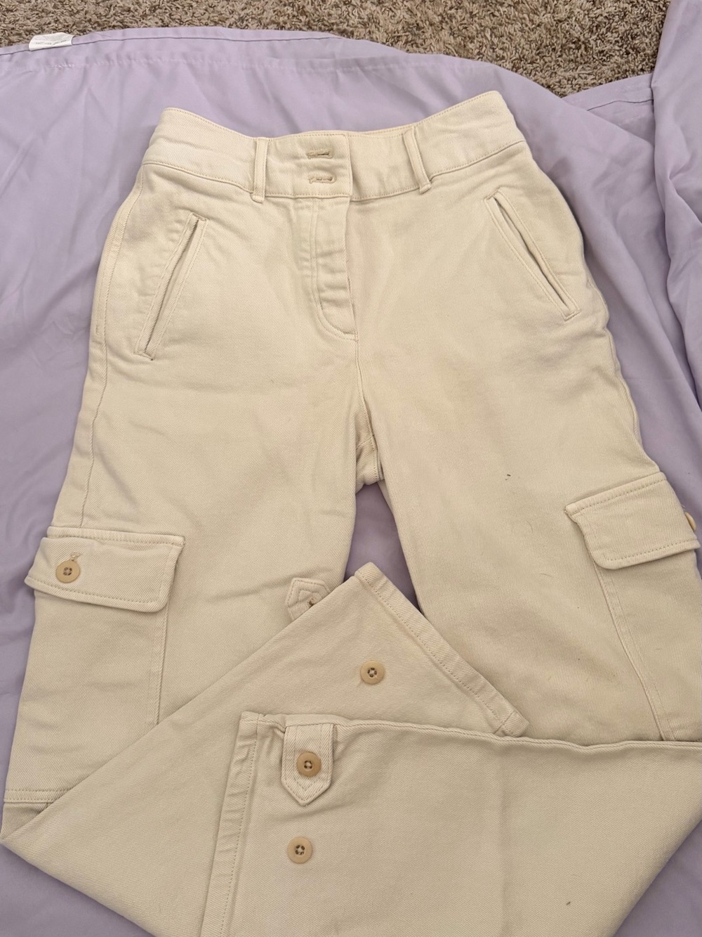 Wilfred Free Cream Cargo Jeans